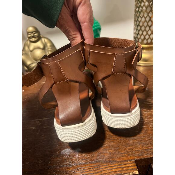 Mia Ellen Leather Platform Casual Sandal Cognac Rubber sole Buckle Closure 7 - Picture 7 of 8
